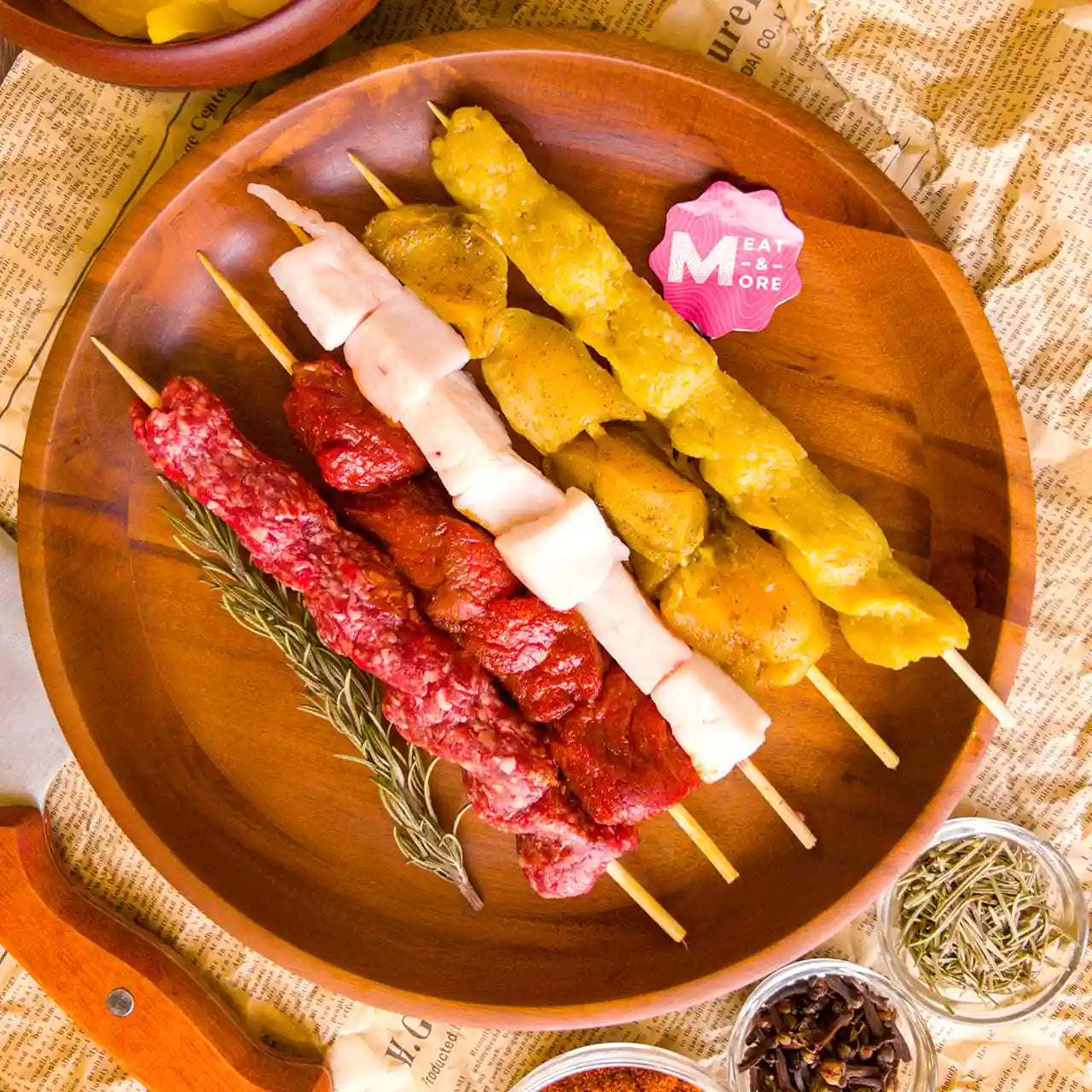 طبق شواء، مشاوي مشكلة، أوصال بقري، كباب بقري، كباب دجاج، شيش طاووق، لية غنم، لحوم شواء، مشاوي سعودية.