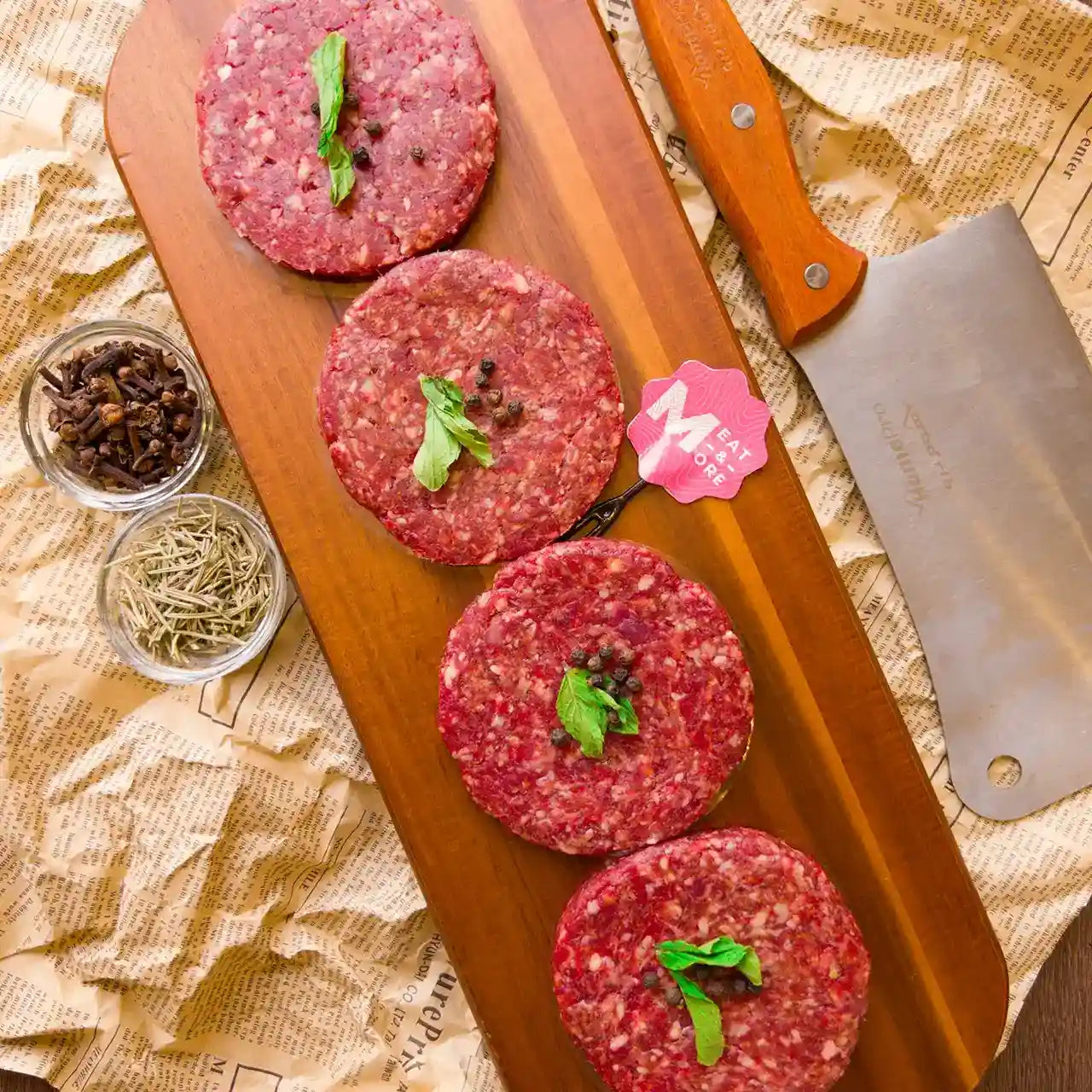 برغر بقري - شراء لحوم طازجة في الرياض - أفضل ملحمة في الدمام - توصيل اللحوم الطازجة في الخبر - طلب لحوم عجل طازجة في الظهران - Meat and More