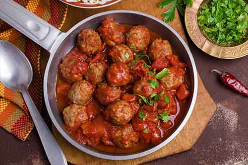 كرات لحم ضأني - شراء لحوم طازجة في الرياض - أفضل ملحمة في الدمام - توصيل اللحوم الطازجة في الخبر - طلب لحوم عجل طازجة في الظهران - Meat and More